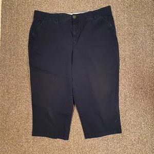 CJ banks bellow the knee navy capri / shorts
